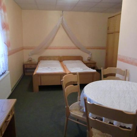 Hotel Heidehof Konigswartha Екстер'єр фото